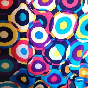 2 pairs Geometric Design Lularoe Leggings Size TC2